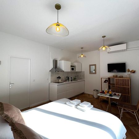 Le Comte - Heart Of Dijon - With Ac Apartment Екстериор снимка